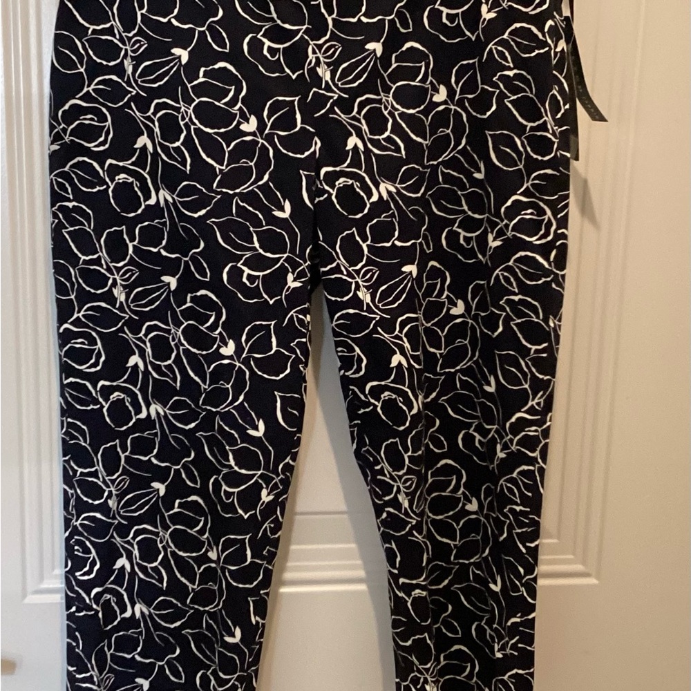 Black & White Floral Print Pants